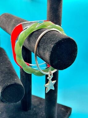Vintage Mix Bangle Bracelet Lot 3pc Red Clear Lucite Green Twisted Silver Star